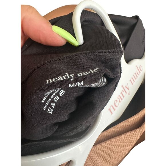 NEARLY NUDE Set of 2 Shaping Seamless Shorts Size Medium NEW NWOT - Picture 5 of 5